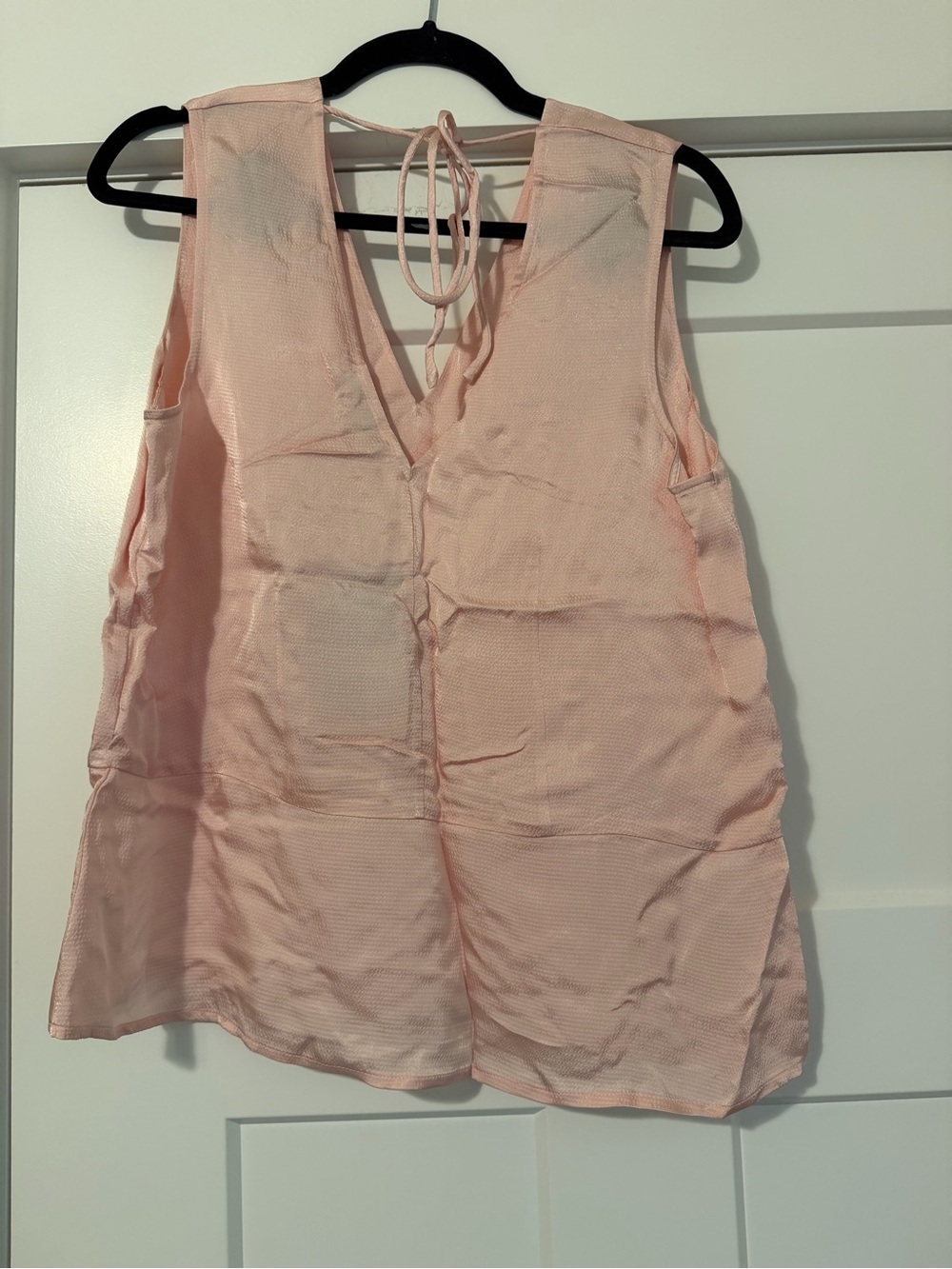 NWT Everlane Sleeveless V-Neck Tank with Tie Back in Light Pink